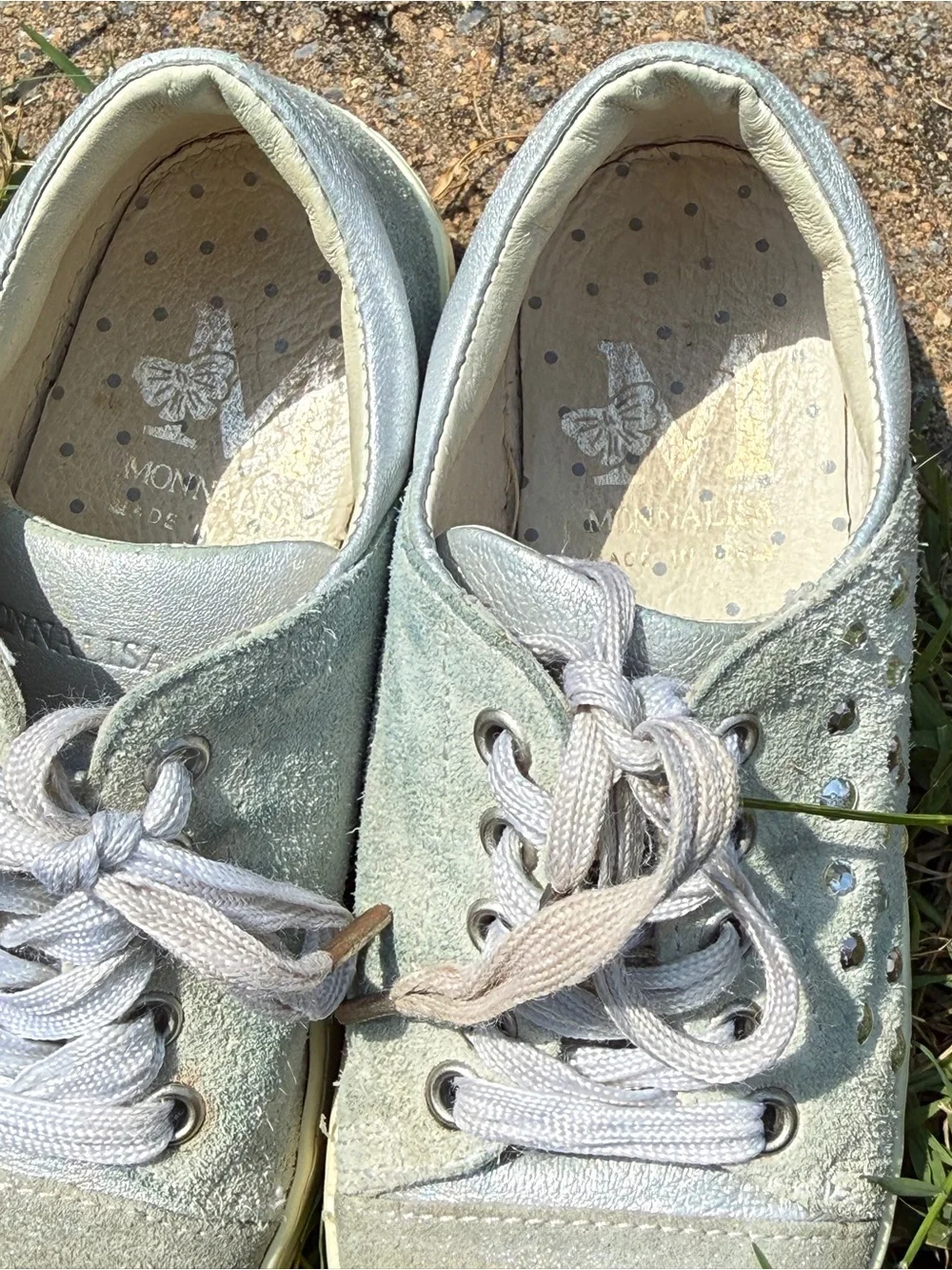 Monnalisa Girls Silver Suede & Leather Rhinestone Low-Top Sneakers - Size EU 29